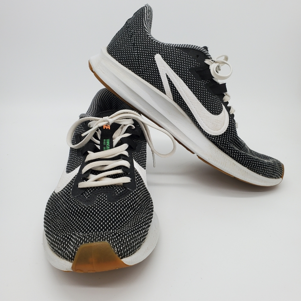Nike Downshifter 9 Mens Sz 7.5 SE Black White Gum Bottoms Running BQ9257-001